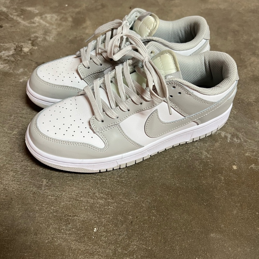 Nike Gray and White Sneakers with Leather Upper and Rubber Sole